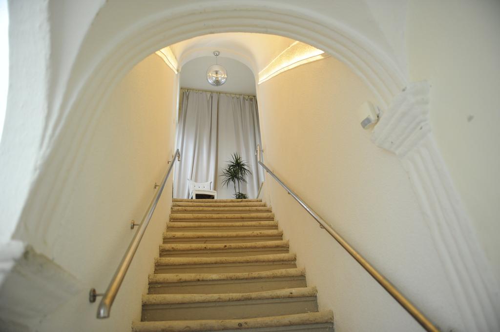 Fresh* Sheets Kathedral Dubrovnik Bed & Breakfast Room photo
